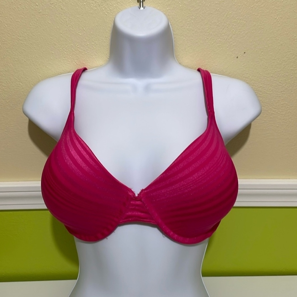 Hanes Fuchsia Underwire Bra